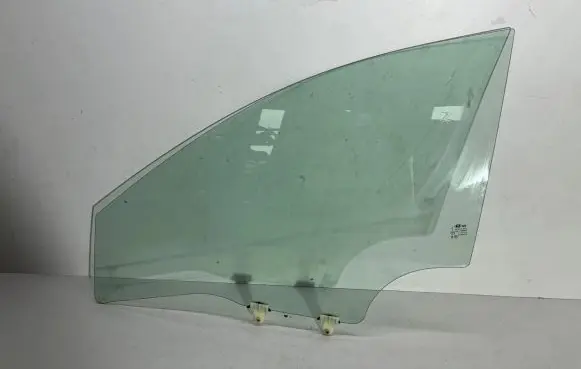 Hyundai Kona I Front door window glass four-door