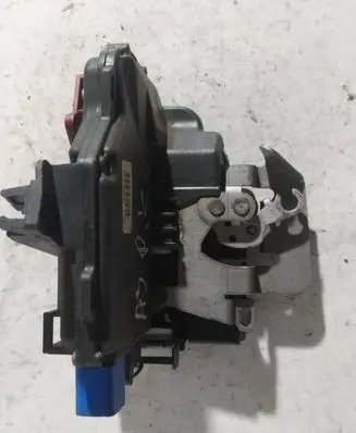 Audi A3 S3 8P Front door lock 4E2837015