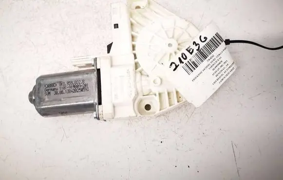 Audi A7 S7 4G Front door window regulator motor 8K0959802B