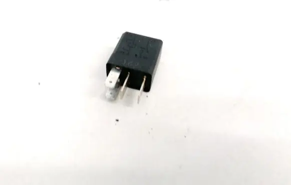 Alfa Romeo Mito Other relay 11130787E D272