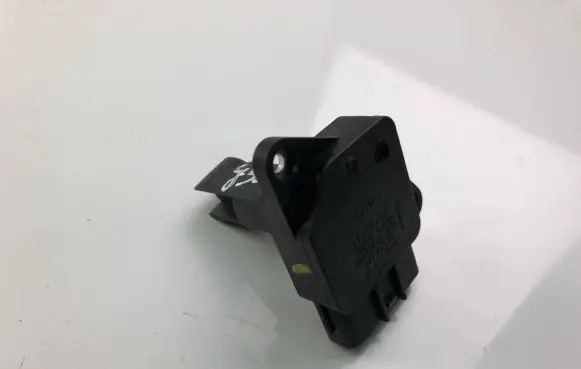 Toyota Yaris Mass air flow meter 222040J010