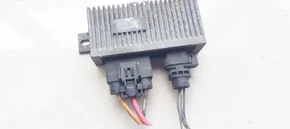 Renault Scenic I Glow plug pre-heat relay 7700111525