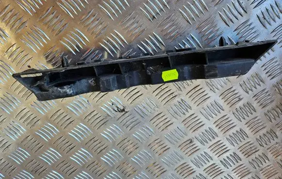 Citroen C5 Front bumper mounting bracket 9681058880