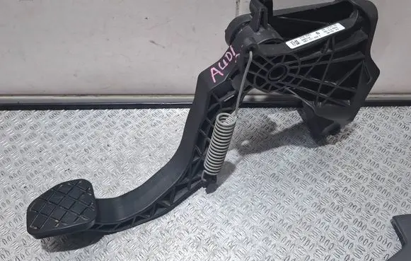 Audi A1 Clutch pedal 6r1721059