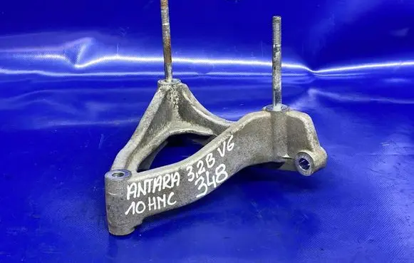Opel Antara Power steering pump mounting bracket 96628790