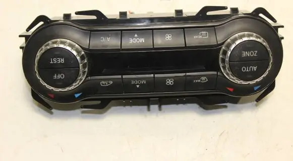 Mercedes-Benz GLA W156 Climate control unit A2469003816 5HB01044811 A2469013306