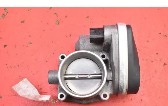 BMW 1 E81 E87 Throttle body valve 1439224