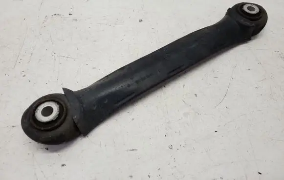 Rear control arm