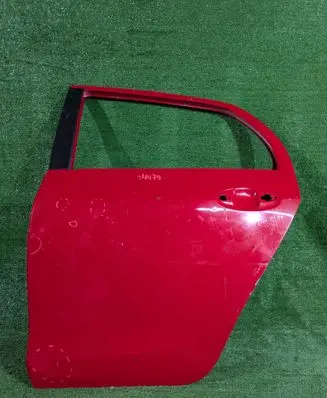 Toyota Yaris Rear door 