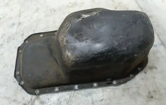 Volkswagen Golf III Oil sump 032103603