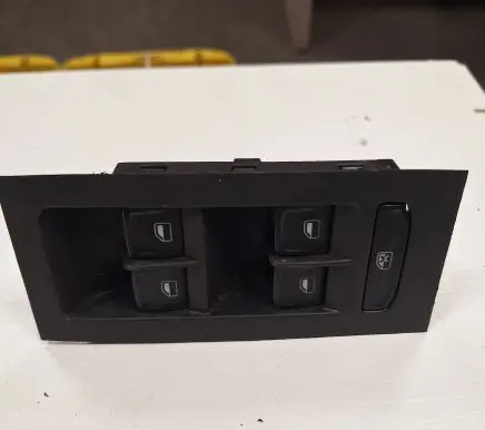 Skoda Octavia Mk3 (5E) Electric window control switch 5E0867171D