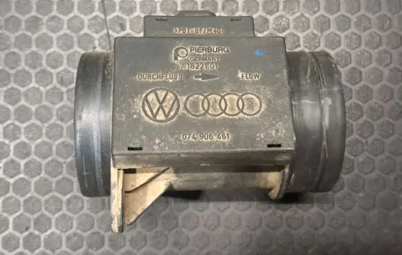 Volkswagen Sharan Mass air flow meter 71822101 074906461
