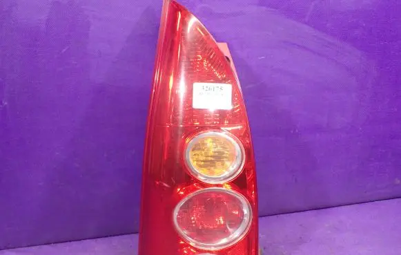 Mazda Premacy Rear/tail lights 22061961