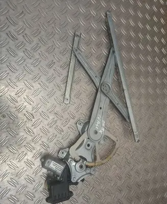 Toyota Verso Front door window regulator with motor 698200F020