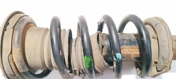 Lexus IS 220D-250-350 Front coil spring