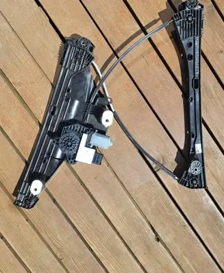Citroen C4 II Front door window regulator with motor 156484101 9832821580