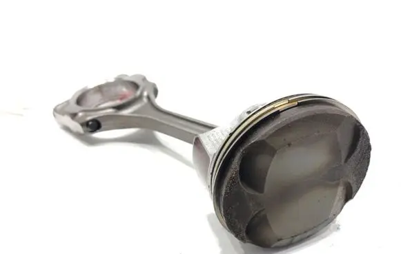 Toyota Yaris Cross Piston with connecting rod M15A