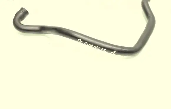 Volvo S80 Breather/breather pipe/hose 30757220