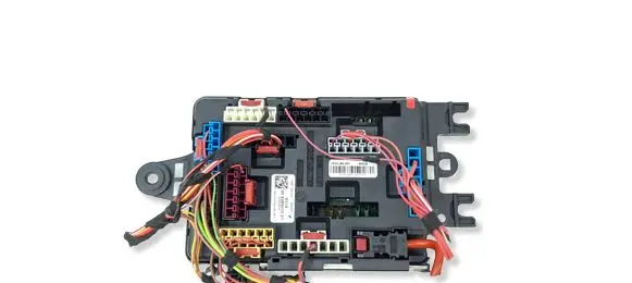 BMW M3 F80 Fuse module 9389070 61149389070