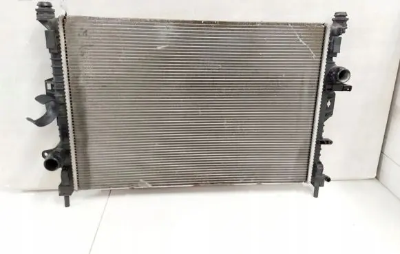 Ford Kuga I Coolant radiator 8V41-8C342-AB