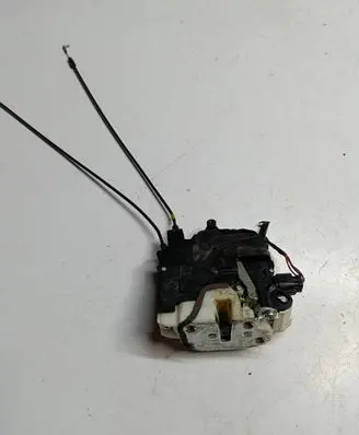 Peugeot 4007 Front door lock 63251784