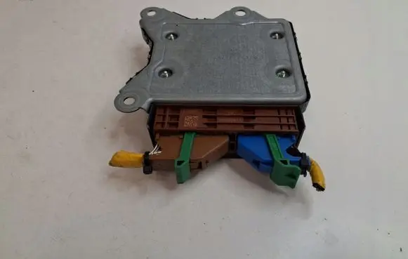Fiat 500L Bonnet Pedestrian Airbag Actuator 51968381