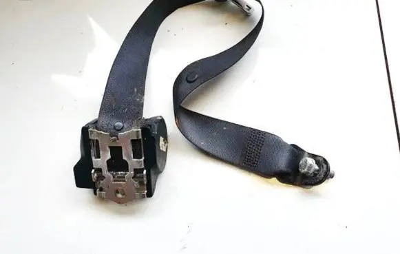 Fiat Croma Middle seatbelt (rear) 33053986a