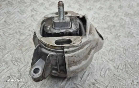 BMW X3 F25 Engine mount bracket 6785716 F036062223