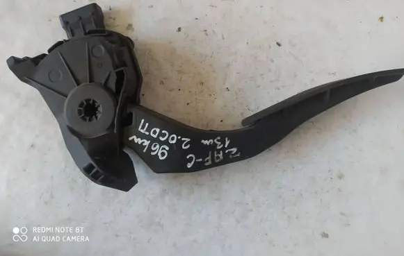 Opel Zafira C Accelerator throttle pedal 13253781