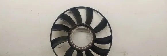 Volkswagen PASSAT B5 Fan impeller 058121301B