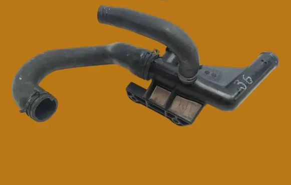 Volkswagen Crafter Engine coolant pipe/hose 076121050A