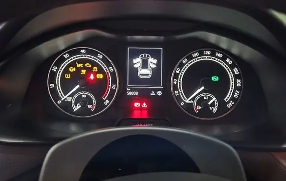 Skoda Kamiq Speedometer (instrument cluster) 654920740C IMPRK1543041