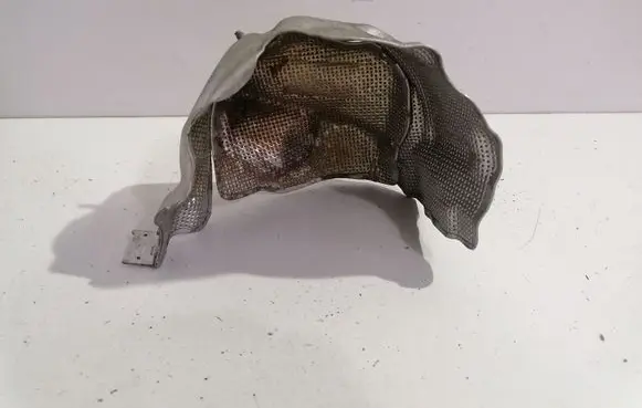 BMW 3 F30 F35 F31 Heat shield in engine bay 8508138