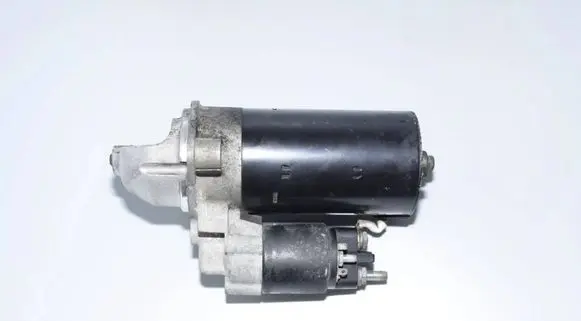 BMW 5 E39 Starter motor 7785691 0001109200