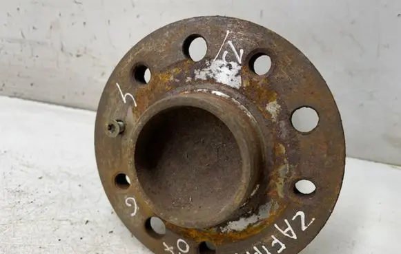 Opel Zafira B Rear wheel hub