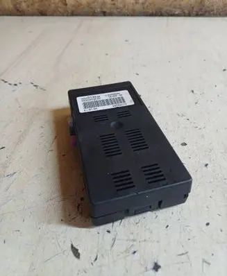 Citroen C5 Aerial antenna amplifier 9653913380 4SE08X174 84048602