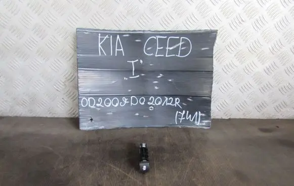 KIA Ceed ESP (stability program) switch 