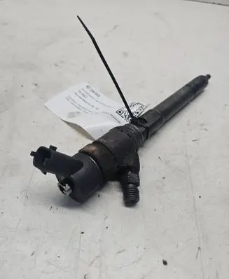 Fuel injector