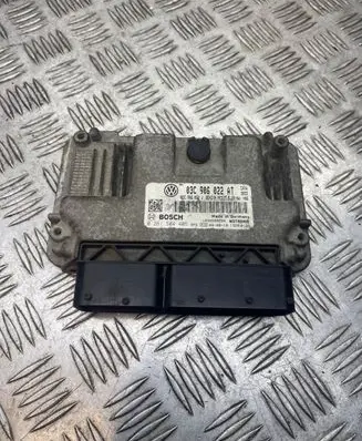 Volkswagen Golf VI Engine control unit/module 03C906022AT 03C906022J 0261S04405