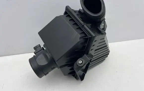 Land Rover Discovery Sport Air filter box GJ32-9600-AE