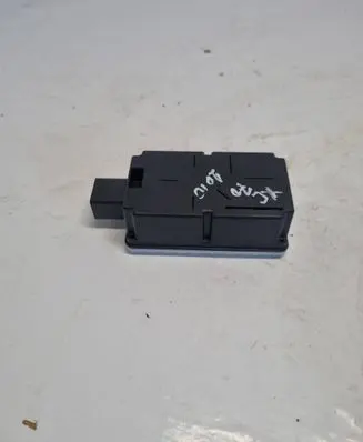 Volvo XC70 Door central lock control unit/module S180036007 31252988