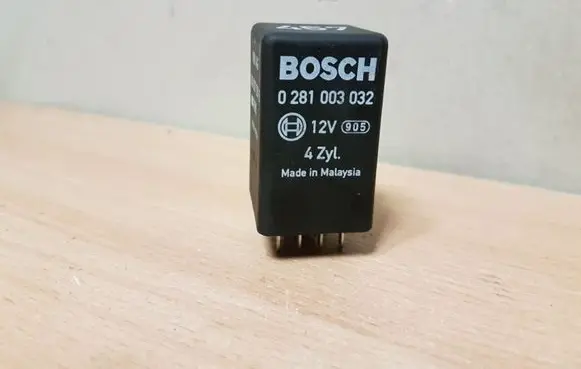 Audi A6 S6 C6 4F Other relay 038907281B 0281003032