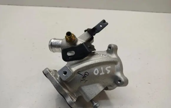 Coolant pipe/hose