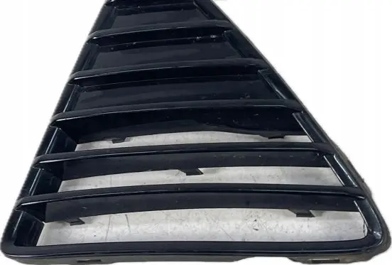 Ford Focus Front bumper lower grill BM51-17K947-C