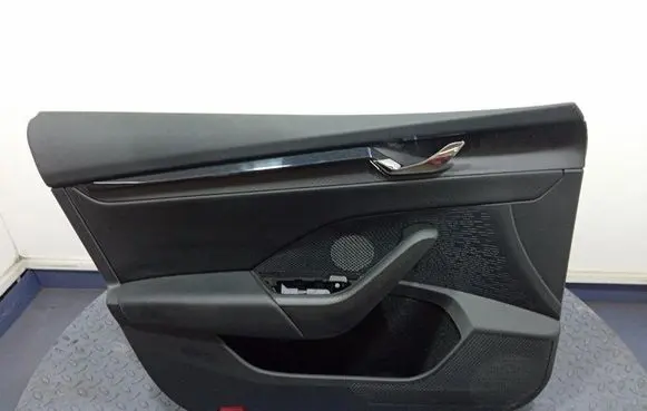Skoda Octavia 985 Door card panel trim set 5E4867013A