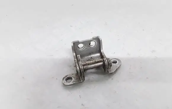 Honda CR-V Rear door upper hinge ES78