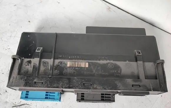 BMW 5 F10 F11 Comfort/convenience module 9228488 PL6JBBFE