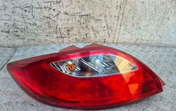 Mazda 2 Rear/tail lights D65151160 P5776L P5776