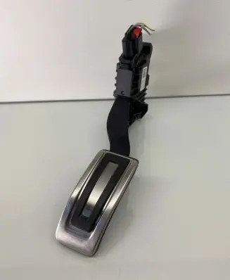 Volkswagen Golf VII Accelerator throttle pedal 5Q1723503H 6Q1723503H