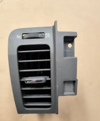 Nissan X-Trail T30 Dashboard side air vent grill/cover trim 68750JJ000 68750JG40B 68750JG00B